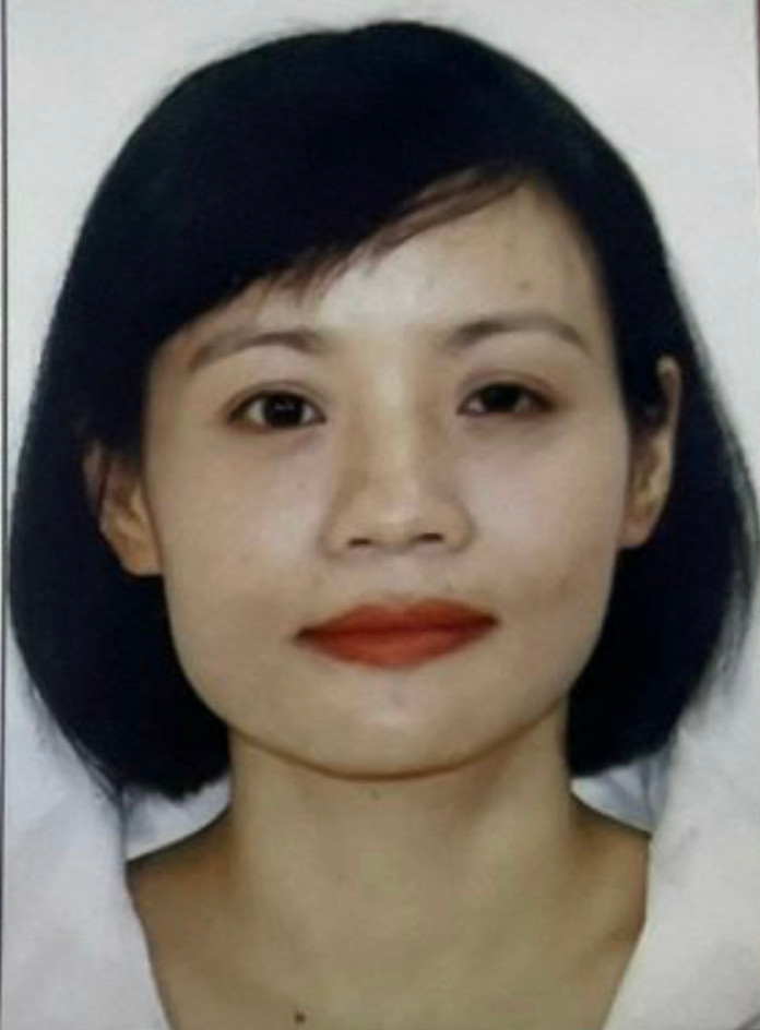  Nguyễn Thị Sen (SN 1984); Quốc tịch: Việt Nam; Dân tộc: Kinh; Giới tính: Nữ; Nghề nghiệp: Nguyên Giám đốc Công ty Cổ phần Thiết bị Y tế và Môi trường; Nơi thường trú: Số 3, Hẻm 41/26, ngõ Thịnh Quang, phường Thịnh Quang, quận Đống Đa, thành phố Hà Nội; Nơi ở hiện tại: Căn hộ 0322, tòa R4B, Royal City, Số 72 đường Nguyễn Trãi, phường Thượng Đình, quận Thanh Xuân, Thành phố Hà Nội; Đang bị truy nã theo Quyết định truy nã số 13/QĐ-TN ngày 07/11/2022 của Cơ quan Cảnh sát điều tra Bộ Công an về hành vi phạm tội Vi phạm quy định về đấu thầu gây hậu quả nghiêm trọng quy định tại Khoản 3, Điều 222 Bộ luật hình sự.