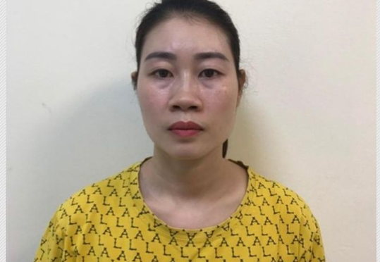  Chủ khu tắm khoáng nóng ở Hà Nội tổ chức môi giới mại dâm: Để thu hút khách và tăng thêm thu nhập, Nguyễn Thị Huệ (SN 1990, xã Thuần Mỹ, huyện Ba Vì, Hà Nội) đã tổ chức thêm hoạt động mại dâm ở khu khoáng nóng của mình. Ngày 16/11, Công an huyện Ba Vì cho biết đang tạm giữ Nguyễn Thị Huệ để điều tra về hành vi Tổ chức môi giới mại dâm. 