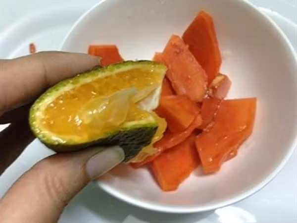 Meo lam trang da toan than chi voi 10.000 dong-Hinh-4