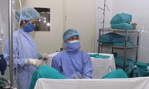 Buoc tien moi trong viec chua benh son tieu cua phu nu sau sinh