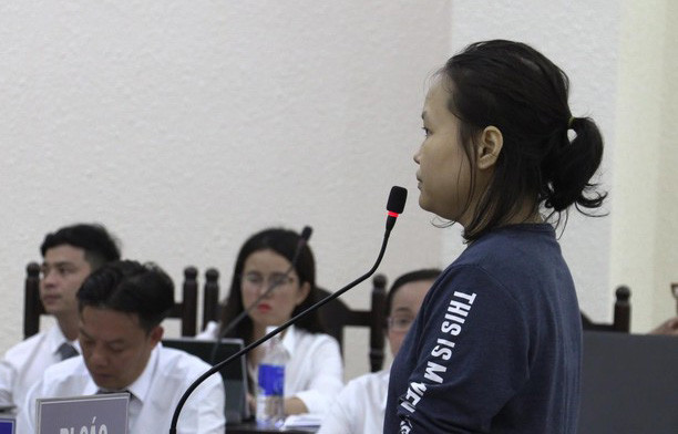 Hà nói: "Tôi thừa nhận mình đã giết Trần Chí Thành ( PV - nạn nhân bị chích điện và siết cổ). Điều này là sai và tôi xin chịu trách nhiệm trước pháp luật. Còn đối với Trần Đức Linh (PV - nạn nhân nhảy lầu bỏ trốn) thì tôi không giết".