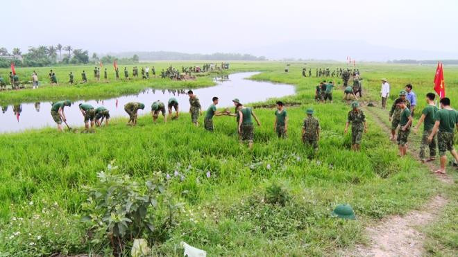 Nguoi co chuc vu trong quan doi khong duoc lap cong ty trong 1 nam sau thoi chuc-Hinh-2