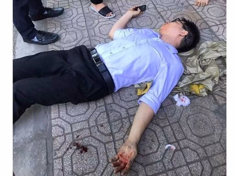 Khoi to vu can bo tu phap o Thai Binh bi danh bat tinh giua duong