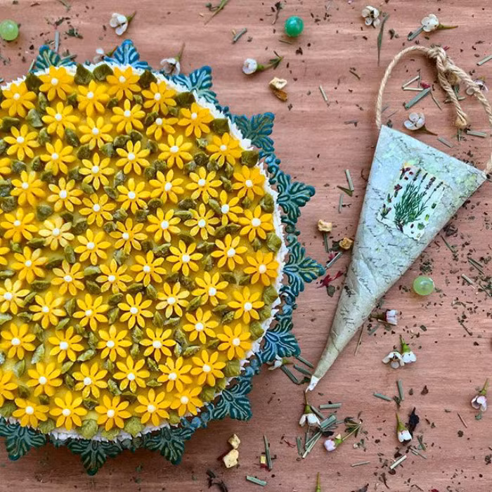 Giữa thời tiết nắng nóng hãy ngắm rừng hoa dưới đây khiến chúng ta có thêm cảm hứng cho một ngày mới. Món bánh hoa chay của Juliana là loại bánh ngọt chay tươi thanh thuần với những nguyên liệu chay vừa tốt cho sức khỏe lại không mang lại cảm giác ngán ngấy.