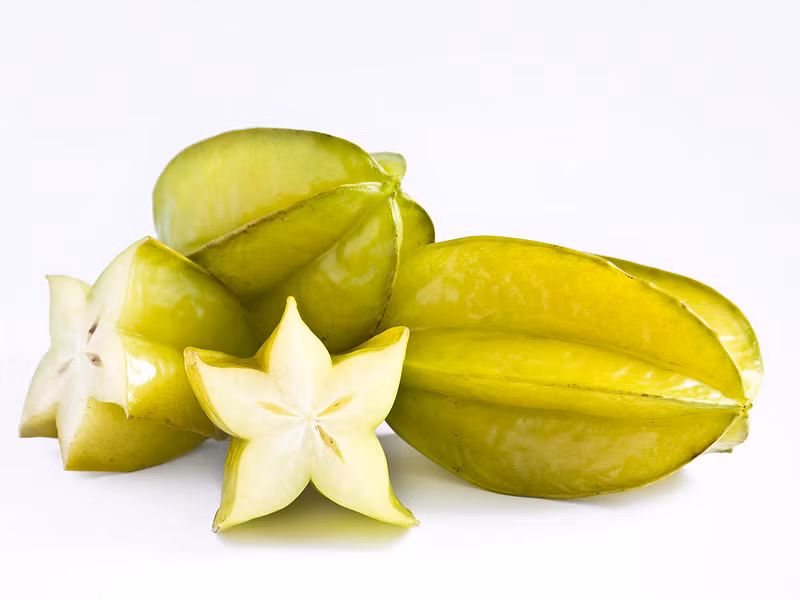 Hỗ trợ trị bệnh tiểu đường: quả khế bổ đôi đem đun cùng với khoảng 1 bát nước đến khi còn khoảng nửa bát thì chắt lấy nước uống. Mỗi ngày 2 lần. Ảnh: báo mới.