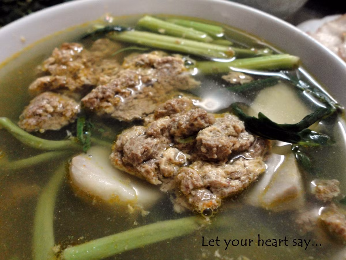 Bà bầu không nên ăn rau rút vì để hạn chế nguy cơ nhiễm bệnh cho em bé và ảnh hưởng sức khỏe bà bầu rất nguy hiểm. Ảnh: Anngon.