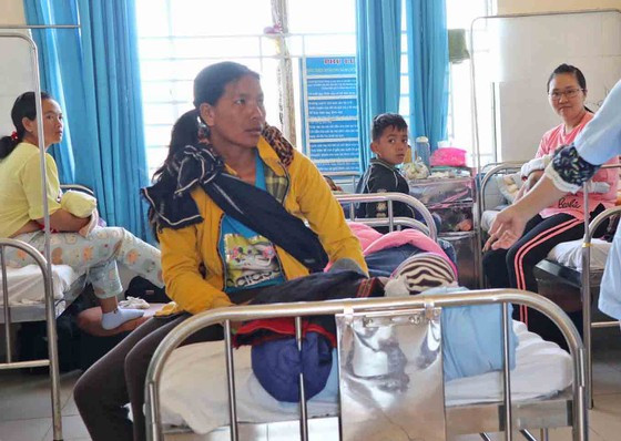 Sau bua an tu thien hon 80 tre em phai nhap vien nghi ngo doc