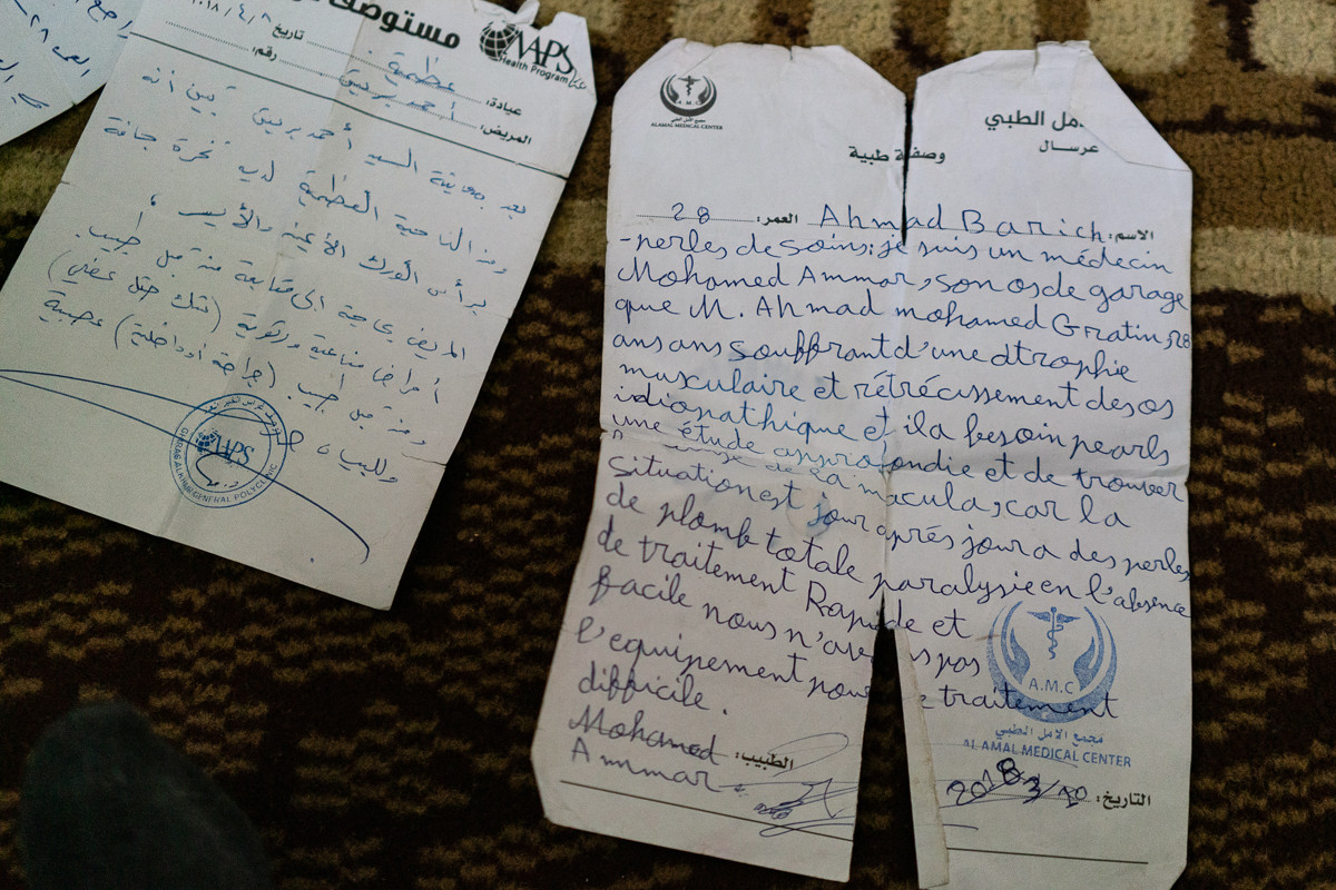 Mặc dù phải đối mặt với nhiều khó khăn ở Lebanon nhưng gia đình Bareesh vẫn cho rằng cuộc sống ở đây vẫn “tốt hơn và an toàn hơn" so với trở về quê nhà. Mời độc giả xem thêm video: Hành trình khốn khổ của người tị nạn Syria trên đất Châu Âu (Nguồn: VTC14)