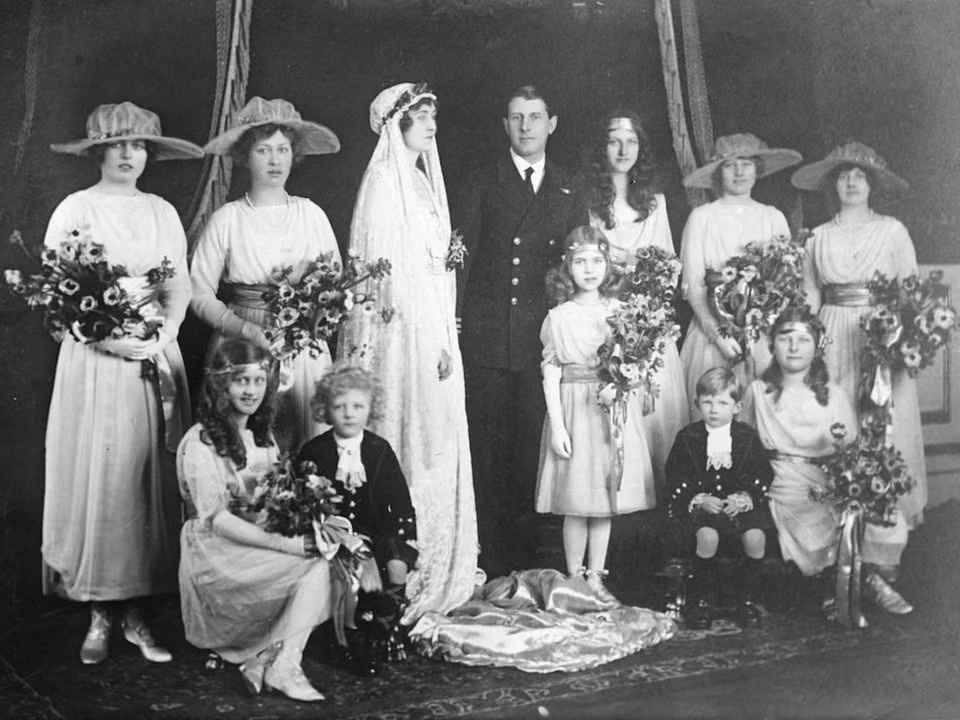 Cuc hiem loat anh ve cac dam cuoi Hoang gia Anh-Hinh-6