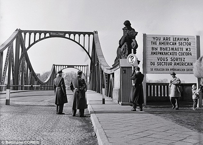 Nhung vu trao doi diep vien noi tieng trong lich su