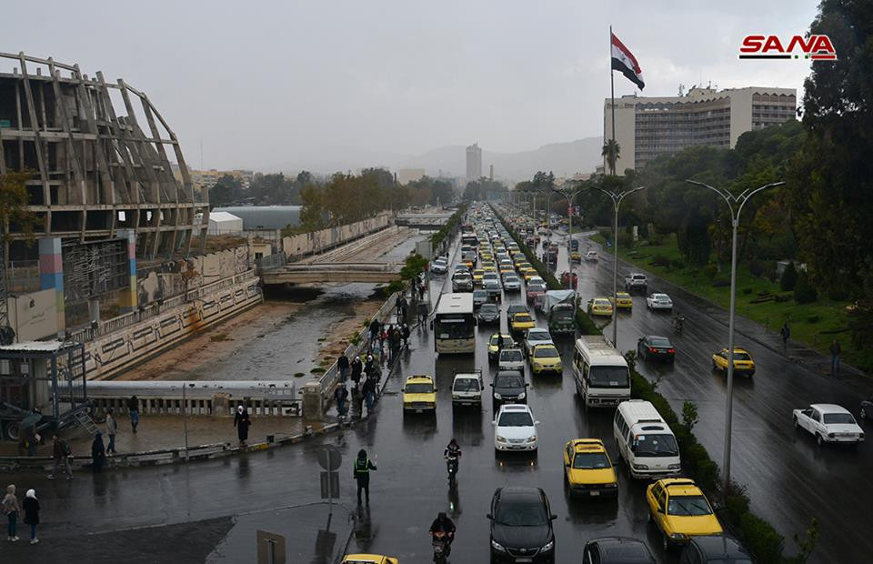 Sự “hồi sinh” kỳ diệu của Damascus chắc hẳn khiến nhiều người không khỏi kinh ngạc. Những dòng xe cộ đông đúc trên đường phố và các tòa nhà cao tầng liên tục “mọc” lên là hình ảnh chúng ta có thể bắt gặp ở thủ đô Damascus hiện tại. Ảnh: SANA.