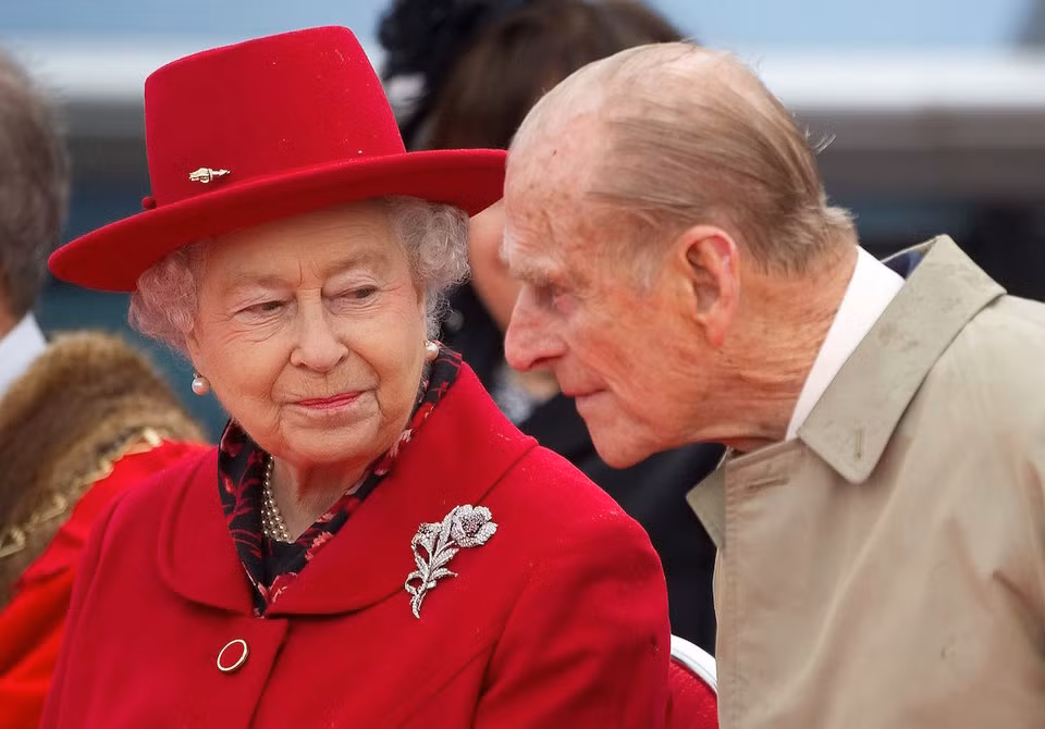 Chuyen gia ngon ngu “giai ma” tinh cam cua Nu hoang Anh-Hinh-8