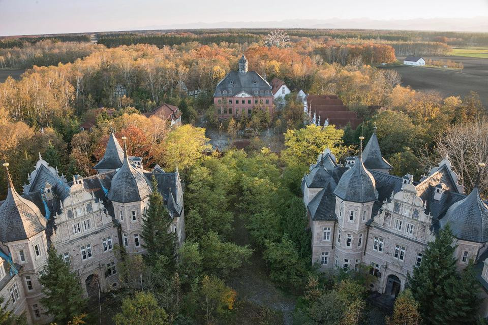 Theo The Sun, Công viên giải trí Gluck Kingdom bị bỏ hoang ở Obihiro, Hokkaidō, Nhật Bản, cũng khiến nhiều người tiếc nuối. Ảnh: The Sun.