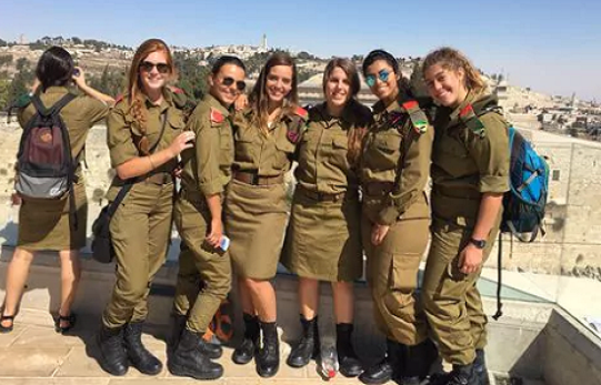 Phụ nữ Israel sẽ phải thực hiện nghĩa vụ quân sự. Được biết, Israel là một trong những nước có thời gian phục vụ nghĩa vụ quân sự dài nhất thế giới. Ảnh: WB.