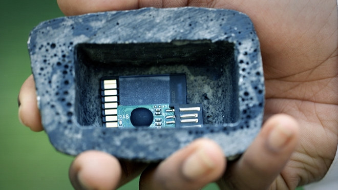 Cung kham pha “do choi” cua cac diep vien quoc te-Hinh-2