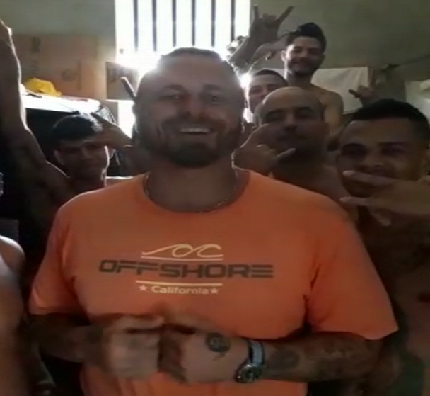 Choang vang cuoc song trong nha tu khet tieng o Panama