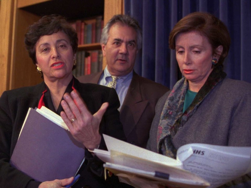 Nancy Pelosi: Tu ba noi tro den nguoi phu nu quyen luc nhat nuoc My-Hinh-12