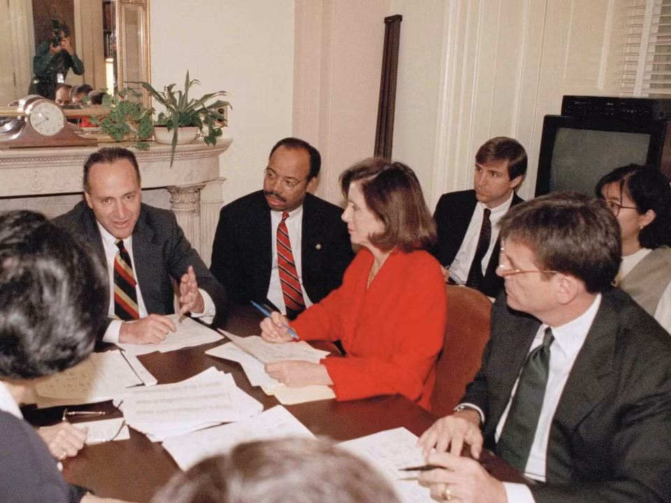 Nancy Pelosi: Tu ba noi tro den nguoi phu nu quyen luc nhat nuoc My-Hinh-11