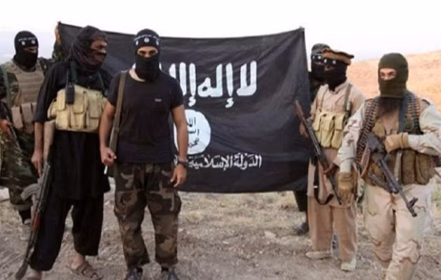 Iraq “doi bao lua”, hang loat chi huy IS chet tham tai Deir Ezzor-Hinh-4