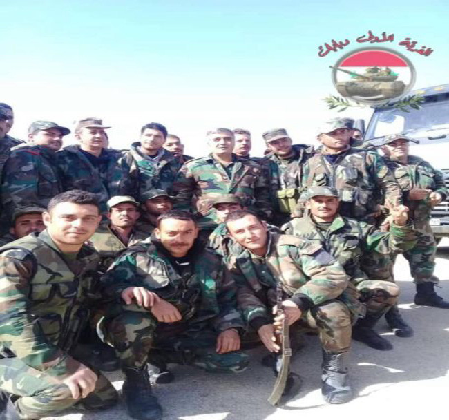 Quan doi Syria dua phao 