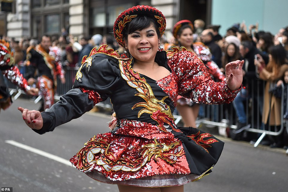 Buổi lễ diễu hành nhộn nhịp đầy màu sắc ở thủ đô nước Anh.