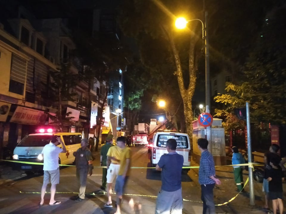 Sap thang lap kinh o Ha Noi: Danh tinh 4 nguoi tu vong