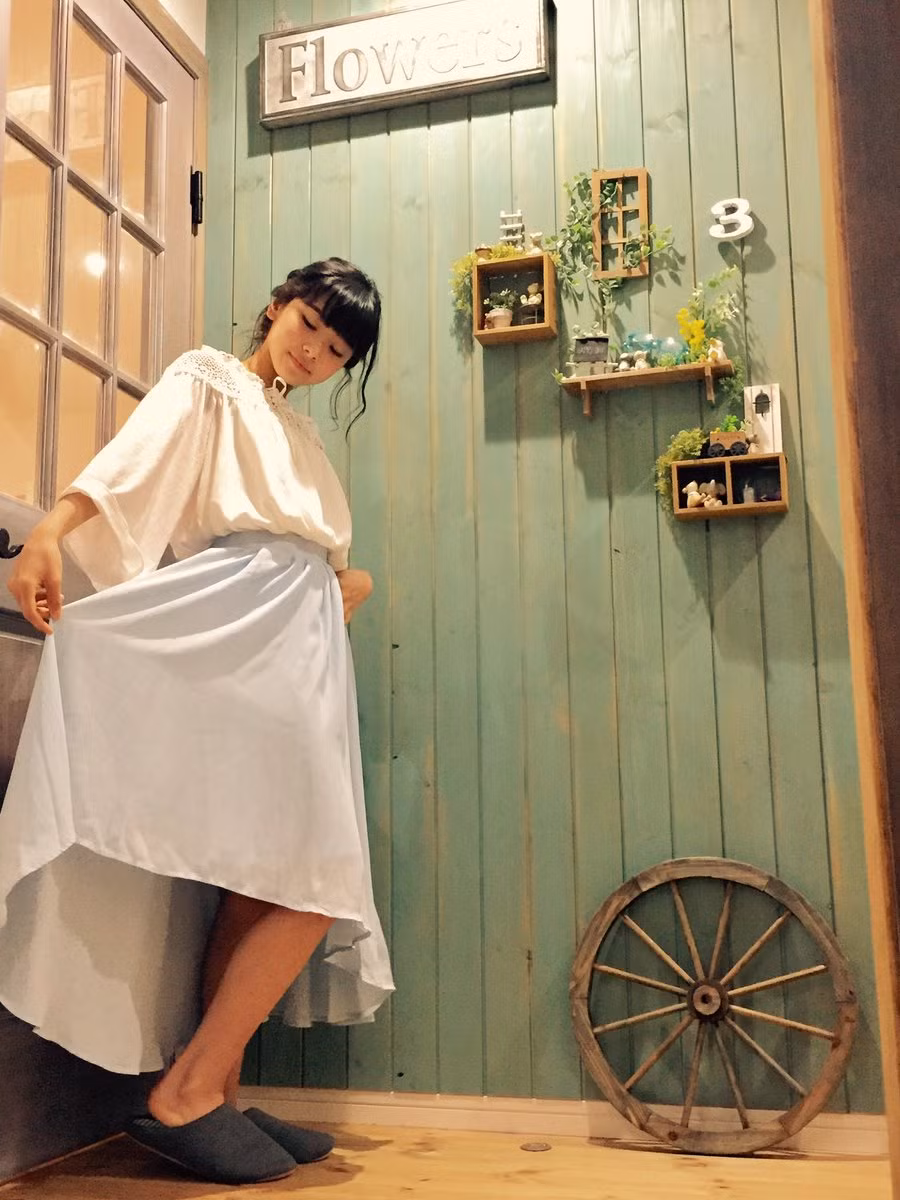 Nhiều người cho rằng Kurita nên tập trung vào việc học thay vì việc đi làm người mẫu như vậy. Tuy nhiên, cô cho biết mình yêu thích những gì đang làm và mẹ cô cũng ủng hộ con gái.