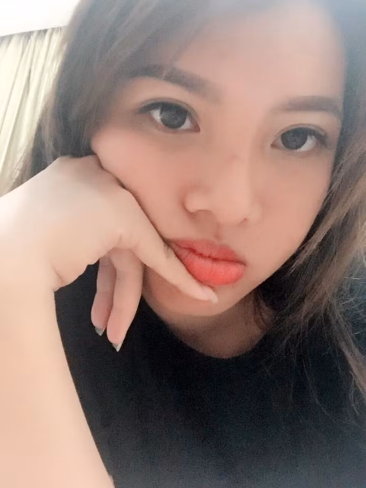 Nhiều lời khen ngợi từ phía cộng đồng mạng dành cho bà mẹ đơn thân đang từng ngày "lột xác" xinh đẹp chẳng khác gì hot girl này.