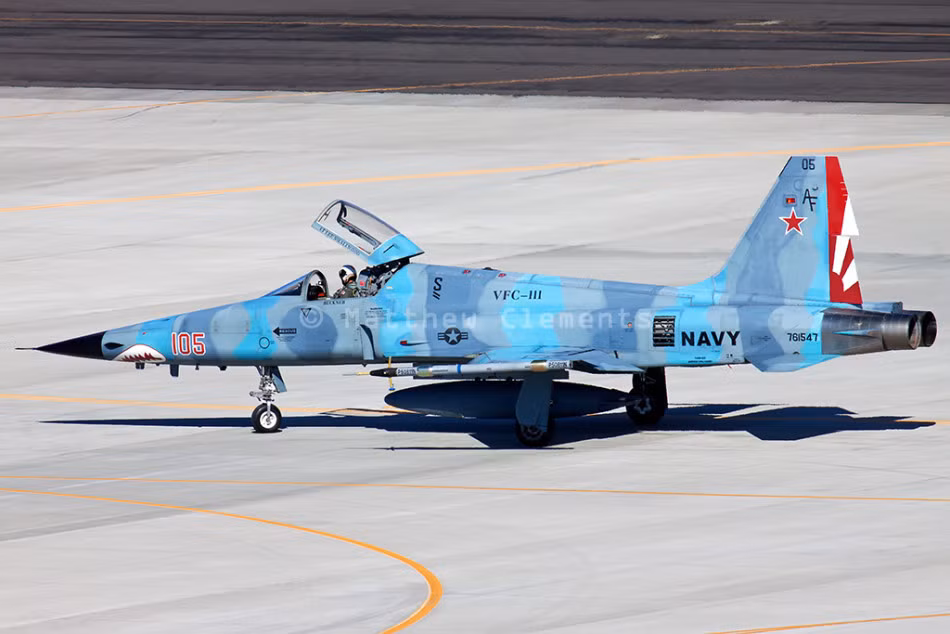 Thực tế, ngay cả những người Nga cũng đánh giá sự linh hoạt, nhanh nhẹn của tiêm kích F-5E sau khi nhận được một số mẫu từ phía Quân đội Nhân dân Việt Nam sau 1975.