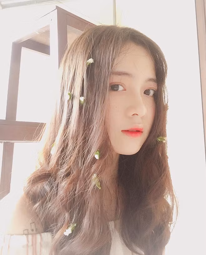 10X cho biết học tập vẫn là ưu tiên hàng đầu. Với ước mơ từ nhỏ là được trở thành người mẫu nên không ngại thử sức nếu có cơ hội.