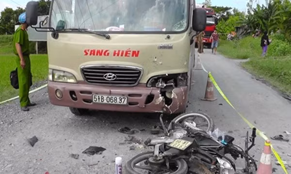 Nhung vu tai nan giao thong tham khoc tuan qua (30/11 - 5/12/2015)-Hinh-4