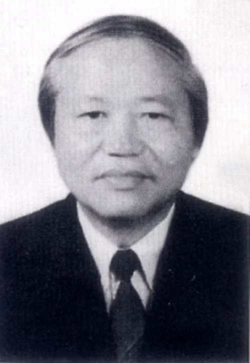 Ông Nghiên là sinh viên Đại học Bách Khoa Hà Nội, Khoa Vô tuyến điện. Và được giữ lại trường làm giảng viên. Năm 1973, đi nghiên cứu sinh ở Ba Lan. Tốt nghiệp về nước làm Chủ nhiệm Khoa Điện tử Trường Đại học Bách khoa Hà Nội. Năm 1984, Chủ trì Luận chứng thành lập Công ty Điện tử Hà Nội (Hanel); được cử làm Giám đốc Công ty Điện tử Hà Nội. Năm 1994, từ một giám đốc doanh nghiệp nhà nước của Hà Nội trở thành Chủ tịch Ủy ban Nhân dân Thành phố Hà Nội.