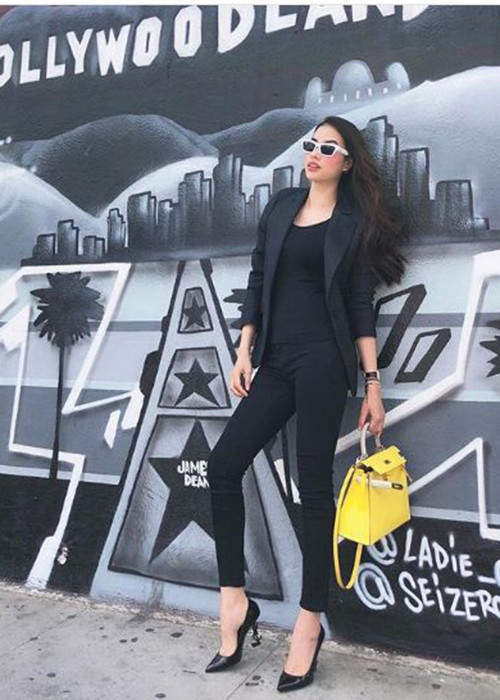 Trên trang cá nhân, người đẹp gốc Hải Phòng vẫn thường xuyên cập nhật hình ảnh.