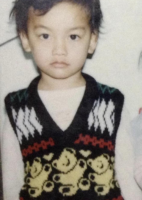 Hà Duy đóng các nhân vật phụ trong nhiều bộ phim chỉ vì theo mẹ tới đoàn làm phim, ê-kíp cần diễn viên nhí ngay lập tức nên Hà Duy được chọn.