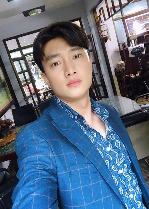 Quoc Truong dien trai, giau co, bao sao fan nu phat cuong