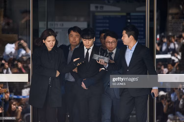 Seungri phủ nhận tất cả các cáo buộc về mình. Ảnh: Getty