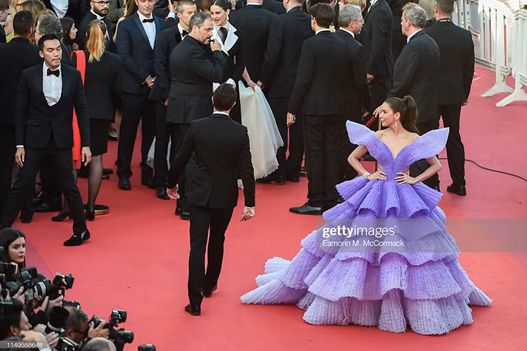 Mỹ nhân mang hai dòng máu Thái Lan - Đan Mạch cũng dự thảm đỏ Cannes 2019 ngày 2.