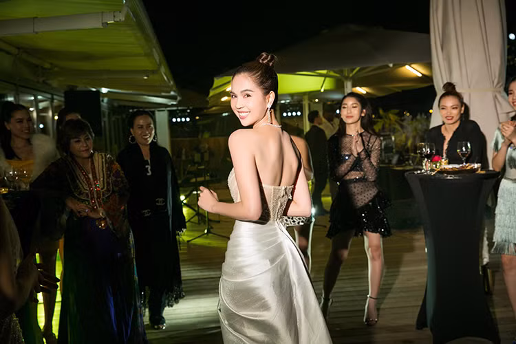 Giữa ồn ào trang phục tại Cannes, Ngọc Trinh bất ngờ chia sẻ dự án mới khiến nhiều người đặt nghi vấn scandal chỉ là chiêu PR.