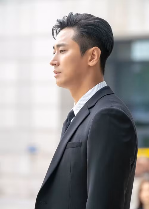 Nam diễn viên sở hữu gương mặt không góc chết.