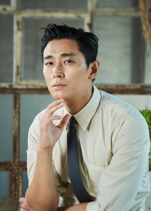 Trong "Hyena", bà xã của Song Joong Ki sẽ đóng cặp với Joo Ji Hoon.