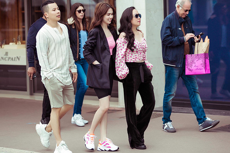 Trước đó, Ngọc Trinh cho rằng bộ đầm cô mặc trên thảm đỏ Cannes 2019 hợp với mình và mang lại hiệu ứng thảm đỏ cao.