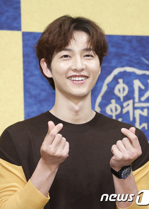 Ông xã của Song Hye Kyo xuất hiện tại buổi ra mắt phim "Asadal Chronicles". Ảnh: News1