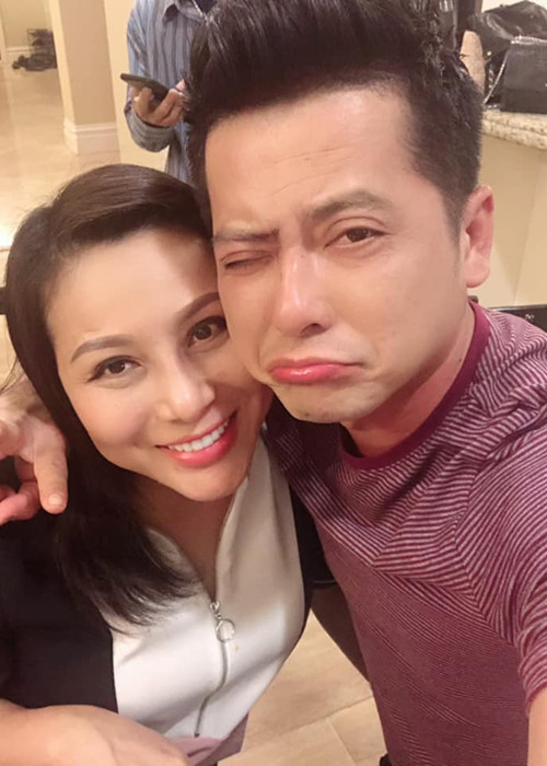 Nam diễn viên phim "Gạo nếp gạo trẻ" đoàn tụ vợ con sau 2 năm đi về giữa Mỹ và Việt Nam.