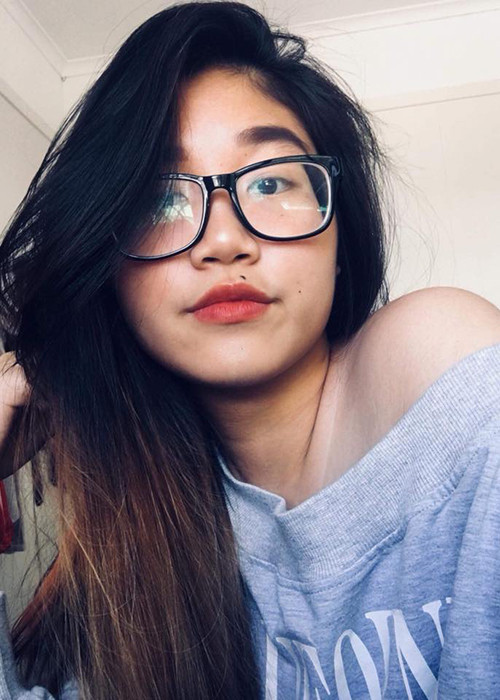 Dù tình cảm mẹ con không sâu sắc nhưng đối với Cát An, mẹ là duy nhất không ai thay thế được.