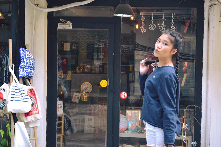 Cát An và mẹ không chỉ giống về ngoại hình mà còn ở tính cách độc lập, mạnh mẽ.