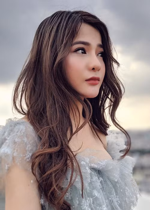 Theo Đời sống, pháp lý, bố mẹ của Bảo Yến ly hôn từ năm cô 1 tuổi. Đến năm 16 tuổi, cô mới gặp và biết mặt mẹ.