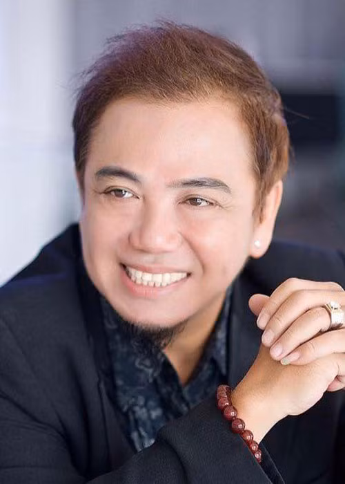 Không chỉ tài sản trong nhà đội nón ra đi, vì mê cá độ bóng đá, Hồng Tơ phải sống trong cảnh gia đình ly tán.