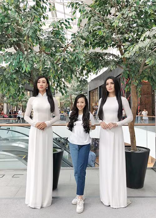 Nam diễn viên đầu tư nghiêm túc cho mọi tạo hình nhân vật nữ.