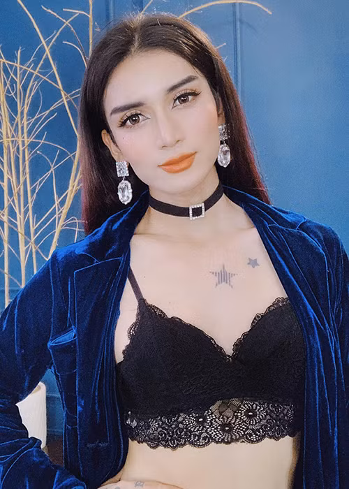 BB Trần chinh phục được khán giả nhờ những lần hóa thân nhân vật nữ.