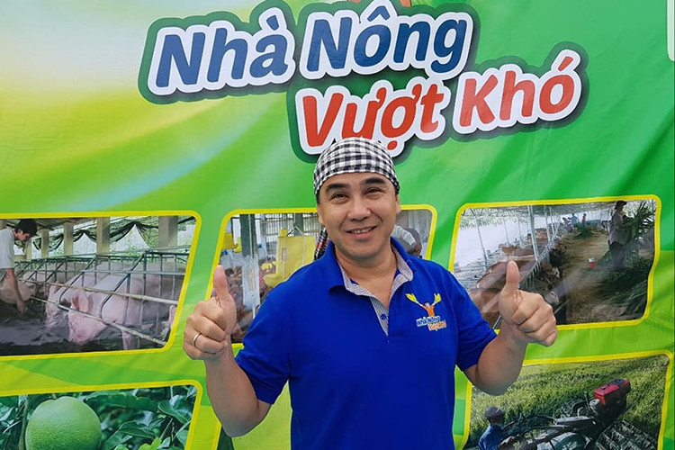 Đóng phim, làm đạo diễn nhưng Quyền Linh nổi tiếng nhờ vai trò MC.